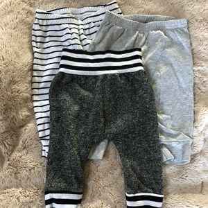 Set of 3 • Baby Leggings • 3-6m